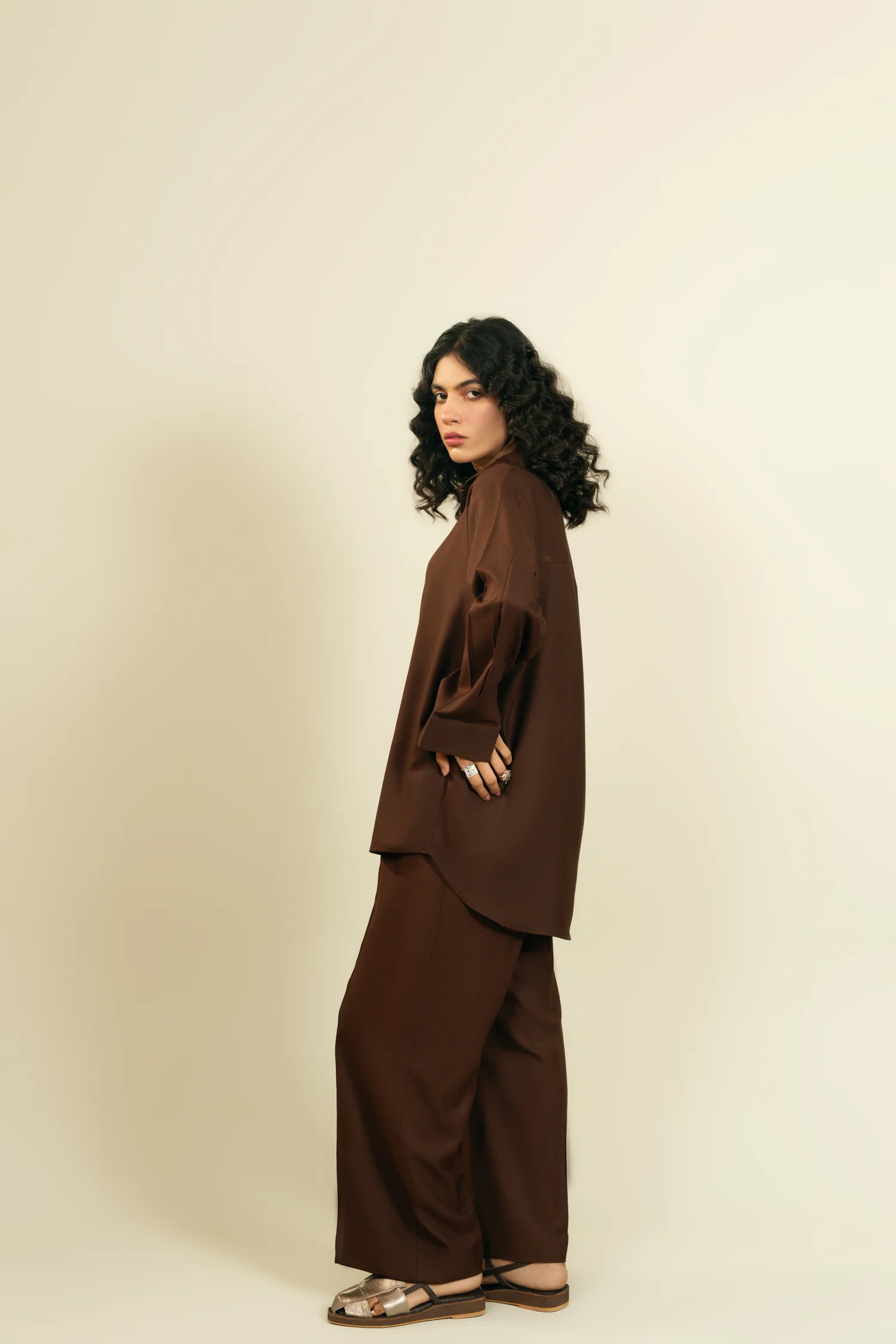 Brown - Image 4