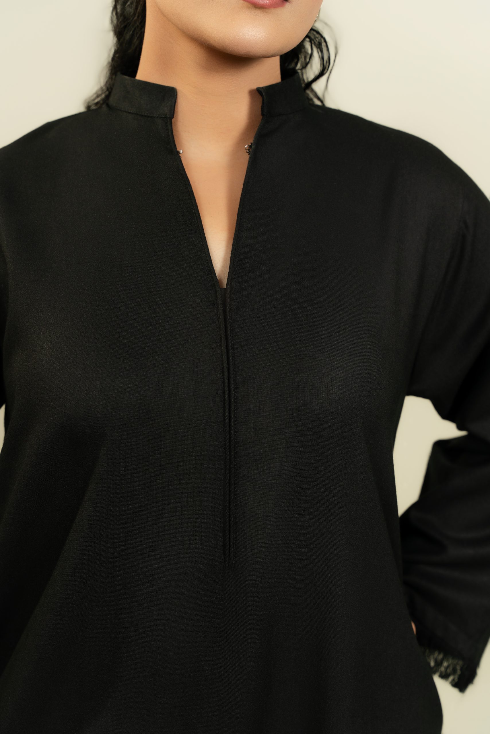 Black - Image 3
