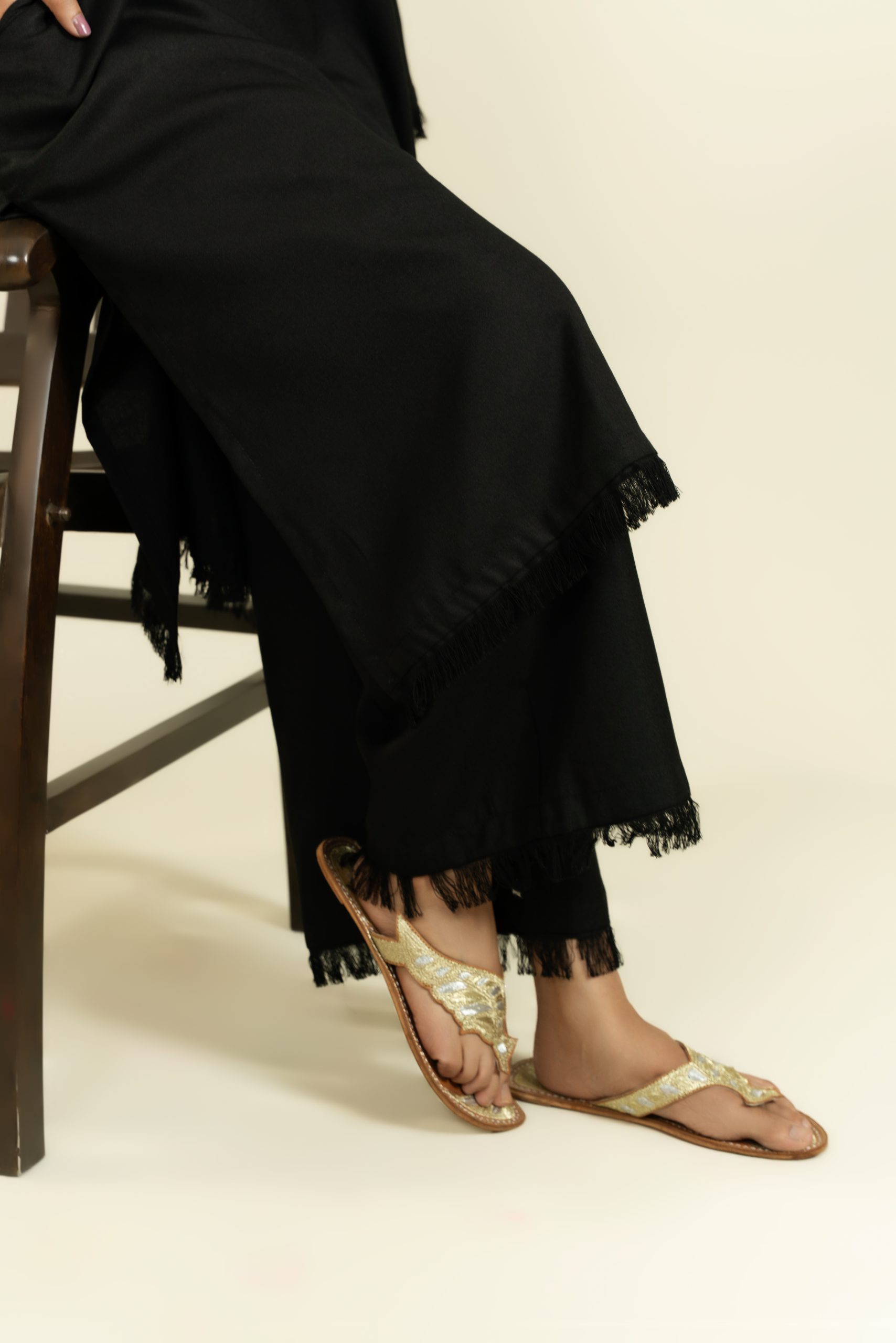 Black - Image 4