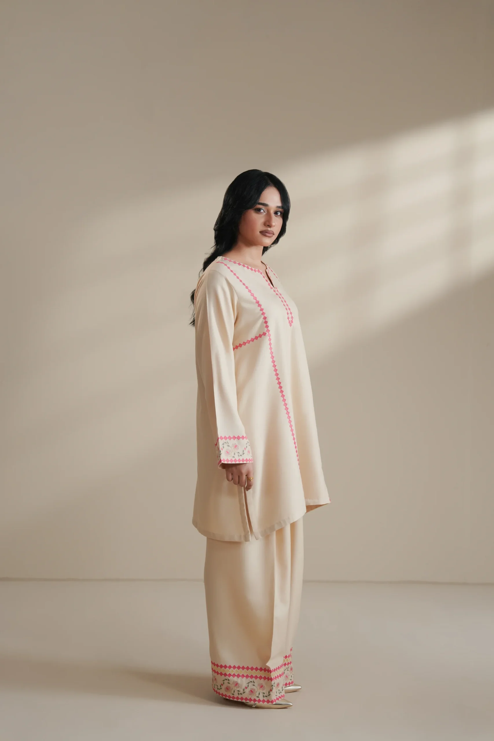 Soft Beige - Image 2