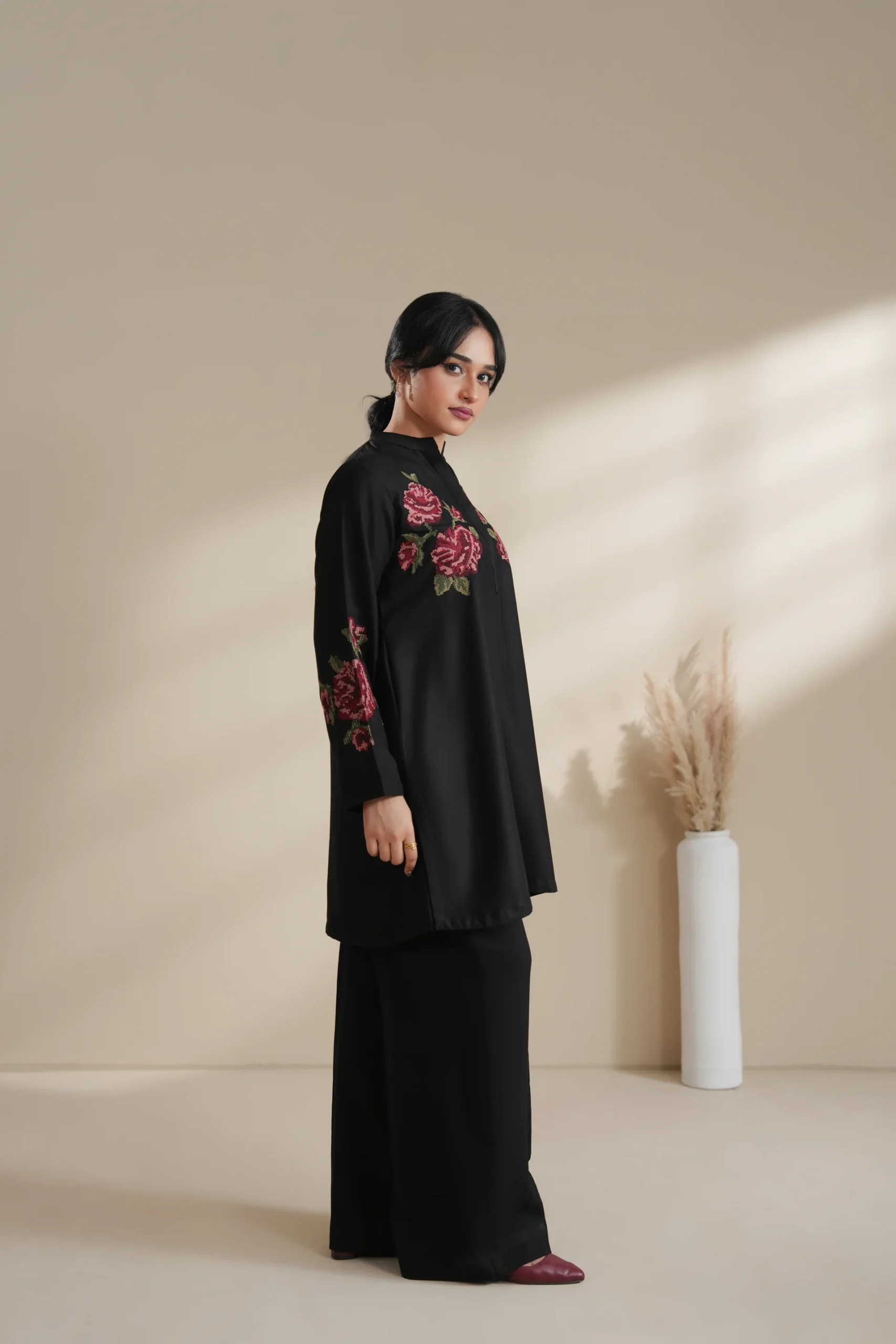 Black 26 - Image 2